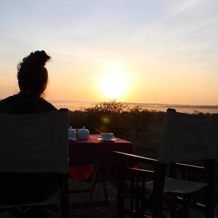 Osero Serengeti Luxury Tented Camp Banagi Bagian luar foto