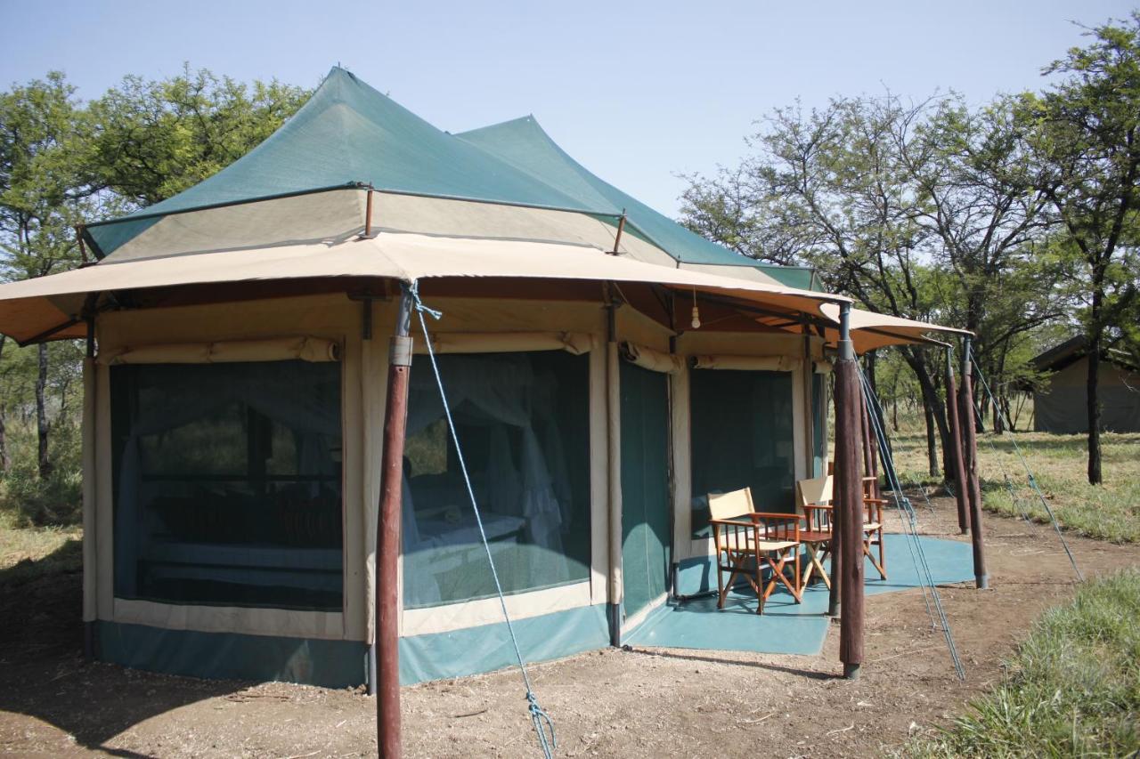 Osero Serengeti Luxury Tented Camp Banagi Bagian luar foto