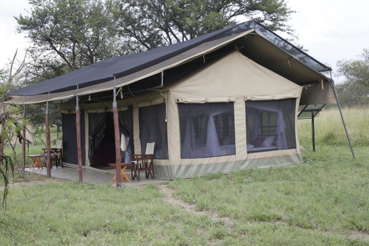 Osero Serengeti Luxury Tented Camp Banagi Bagian luar foto